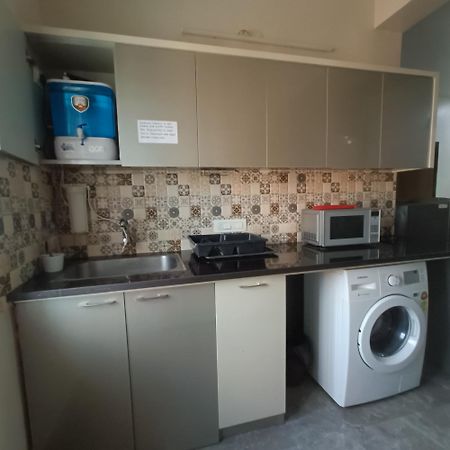 Sukrithi Premium Serviced Apartment - F2 Chennai Eksteriør bilde